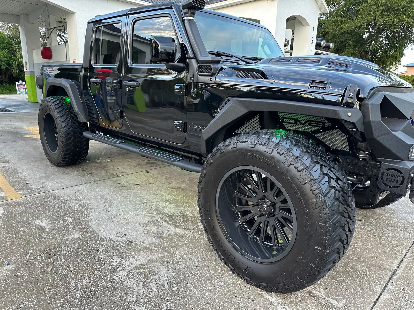 Custom Jeep build by GUS4X4 Jeeps #145
